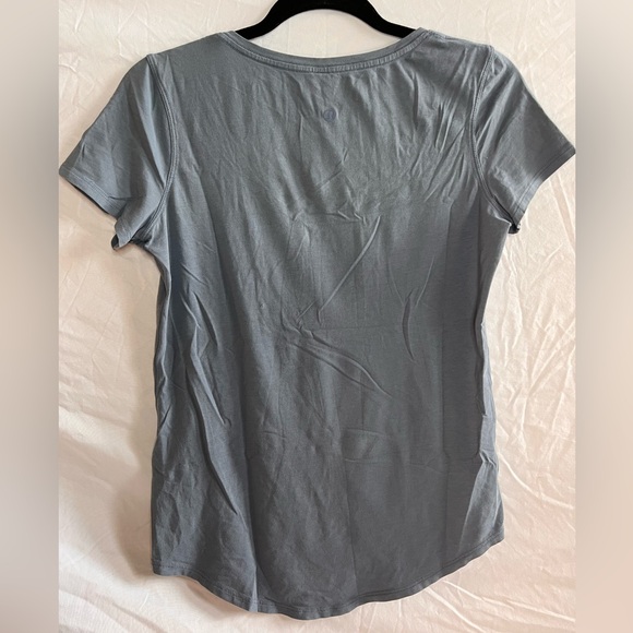 Lululemon Love Tee V - Picture 2 of 4